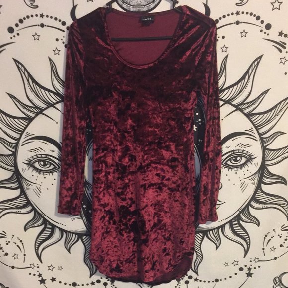 Rue21 Dresses & Skirts - Rue21 Velvet Bodycon Dress (S)